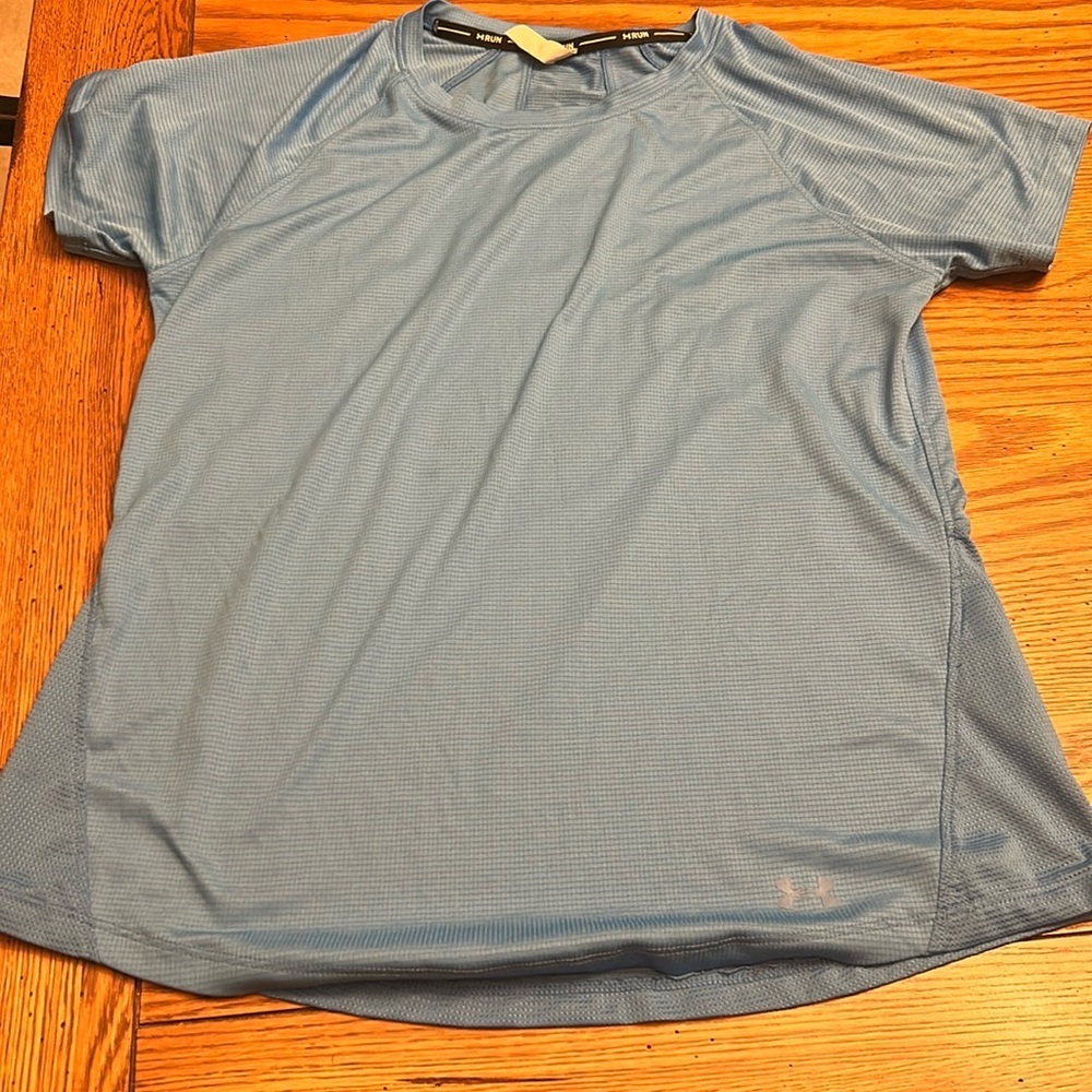 Under Armour shirt/5